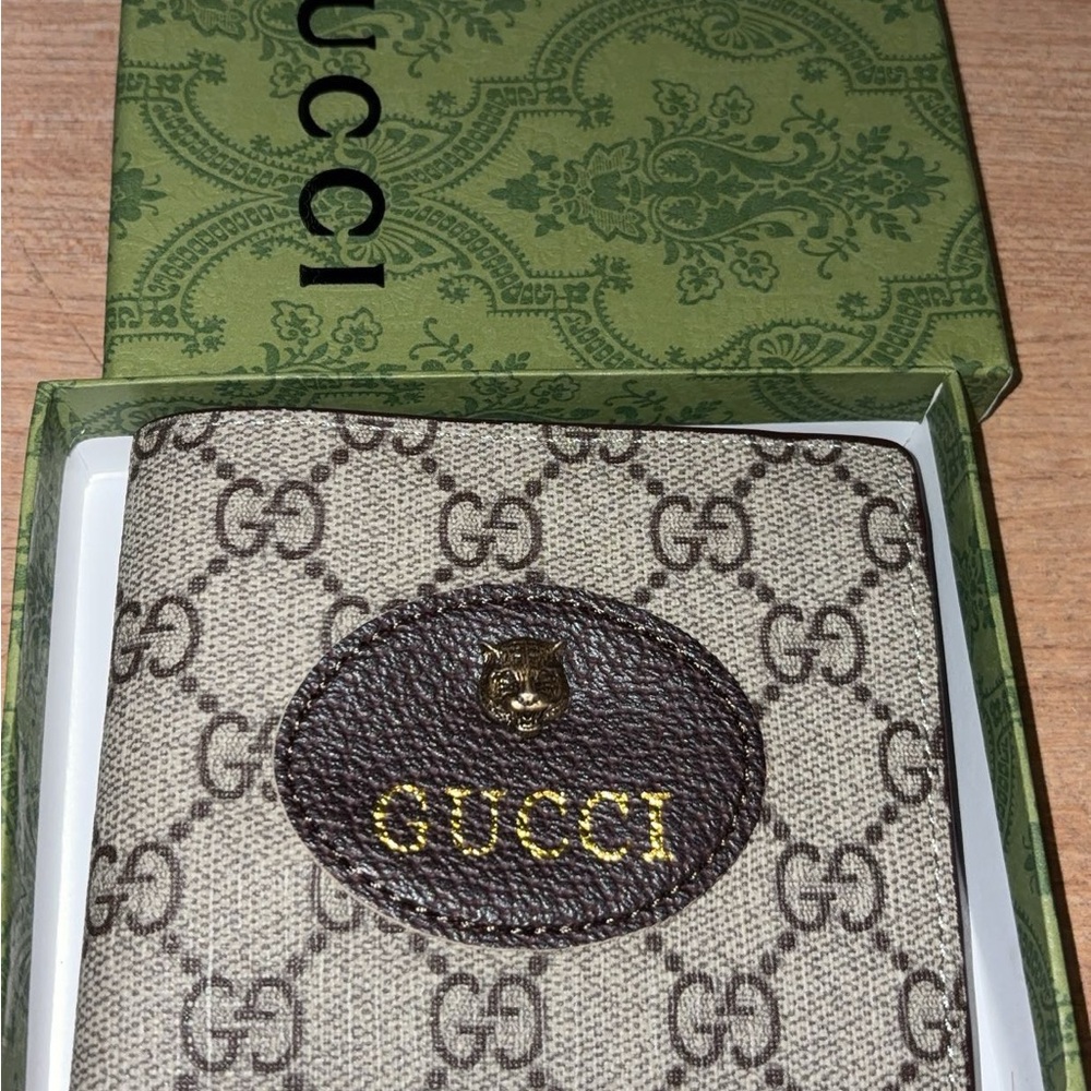 Gucci Beige and Brown Logo Wallet